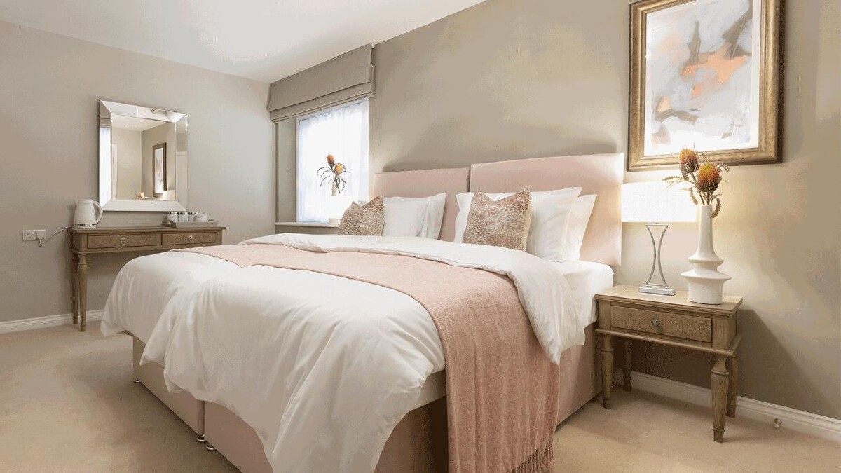 Images Churchill Living