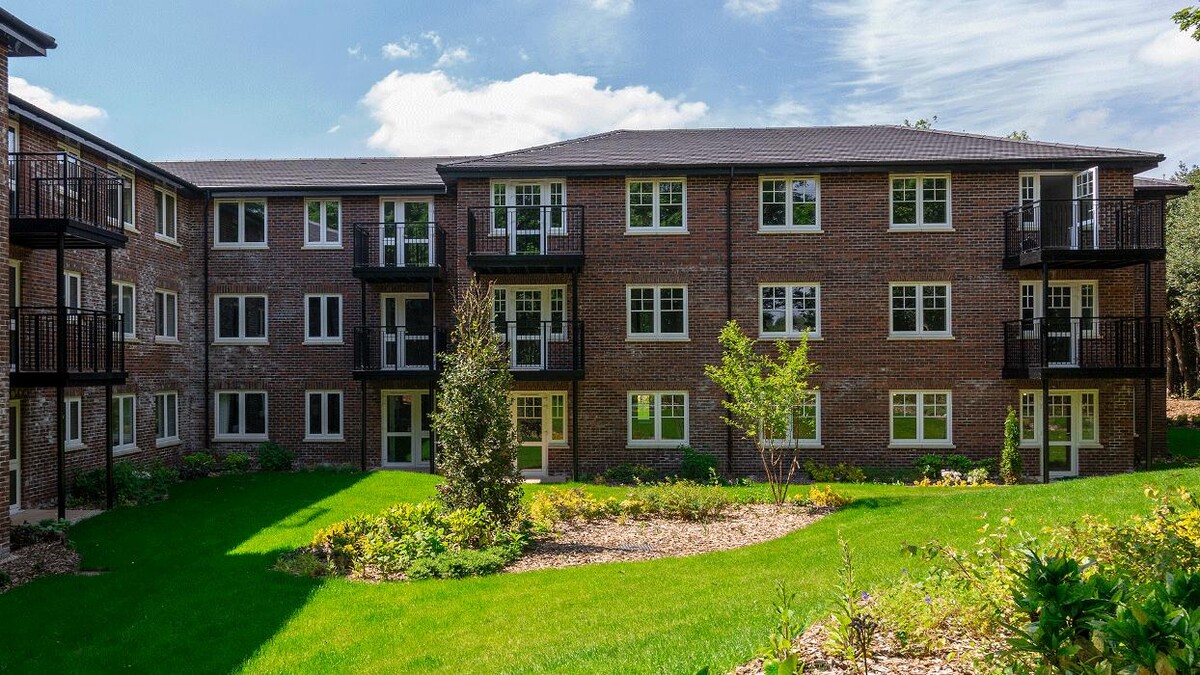 Images Churchill Living