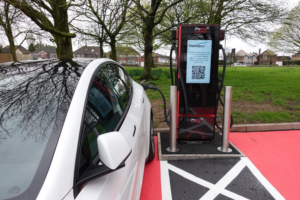Images PoGo Charge