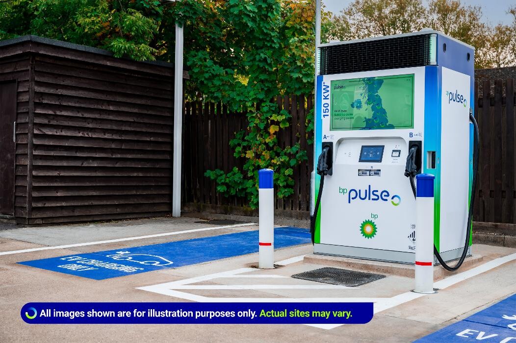 Images bp pulse Charging Station