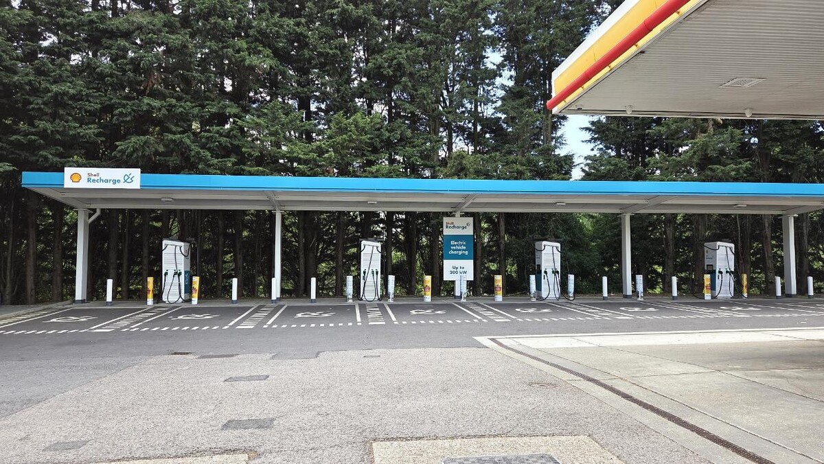 Images Shell Recharge Charging Station