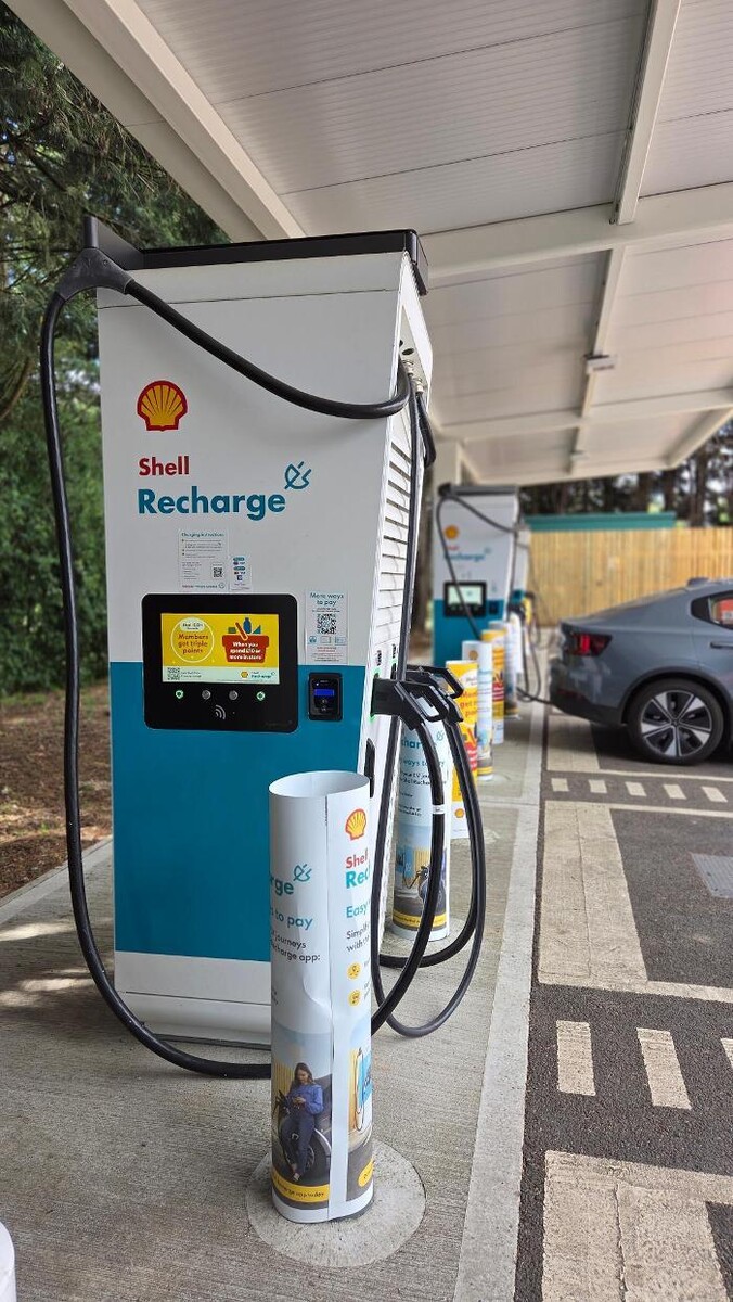 Images Shell Recharge Charging Station