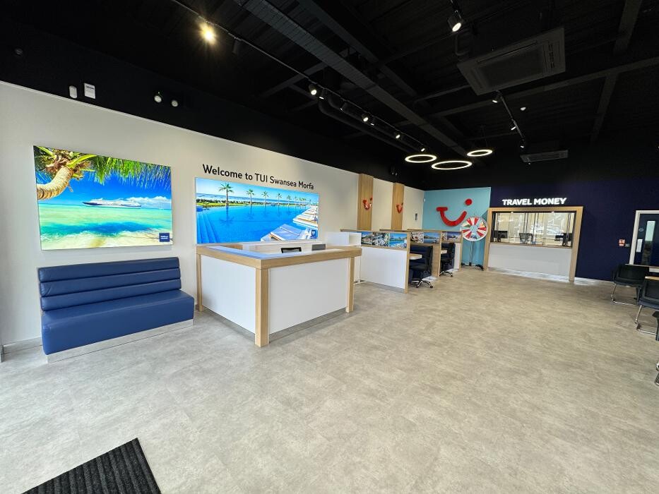 Images TUI Holiday Store