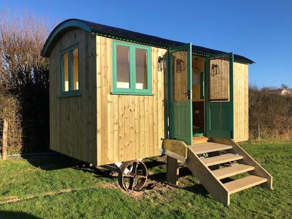 Images Harrogate Huts