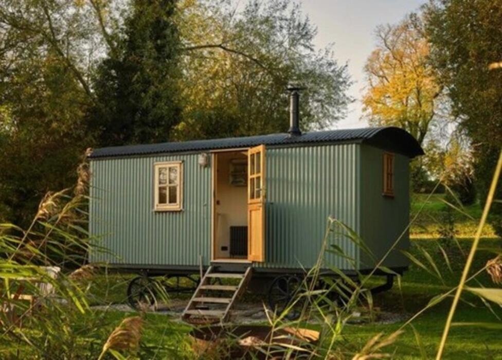 Images Harrogate Huts