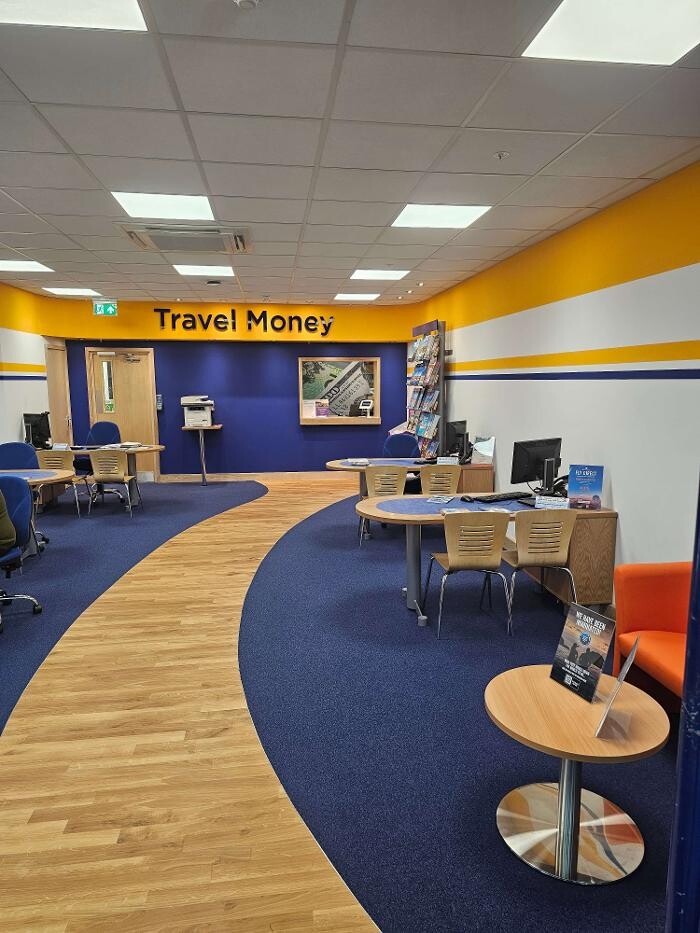 Images Hays Travel Belfast Park Centre