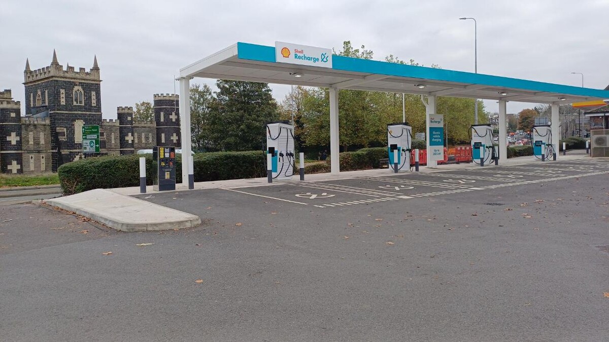 Images Shell Recharge Charging Station