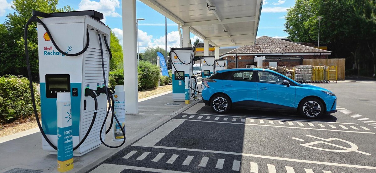 Images Shell Recharge Charging Station