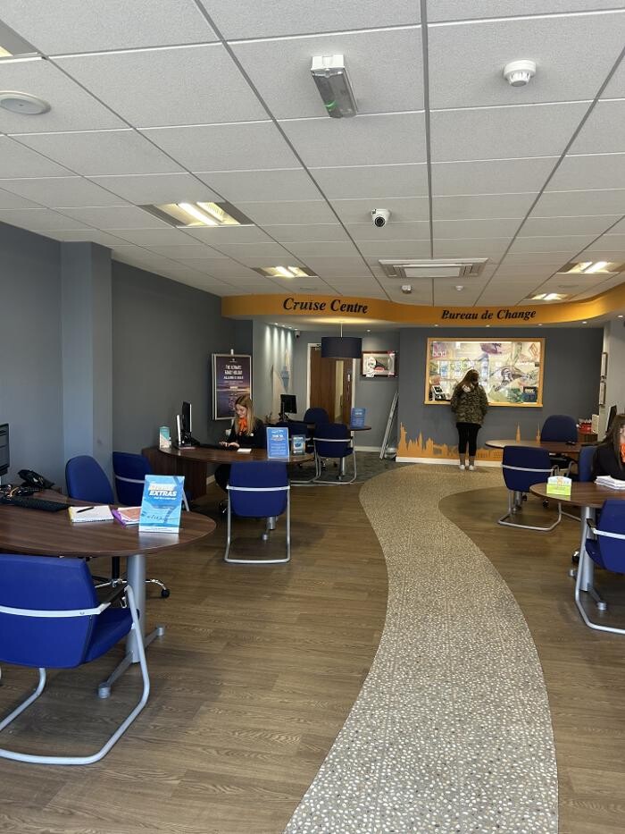 Images Hays Travel Moreton