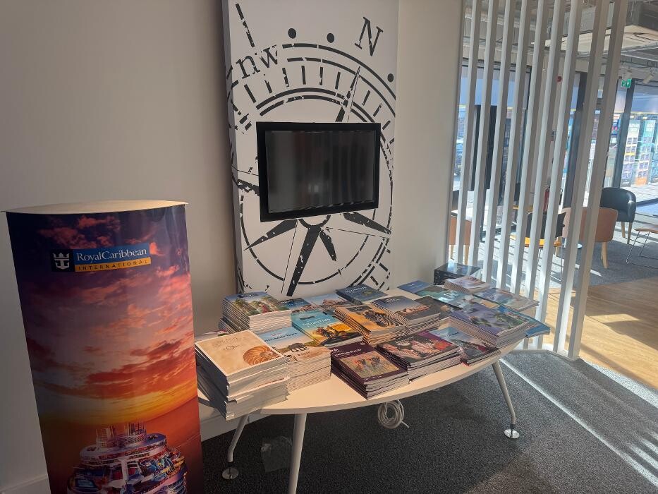 Images Hays Travel Oldbury