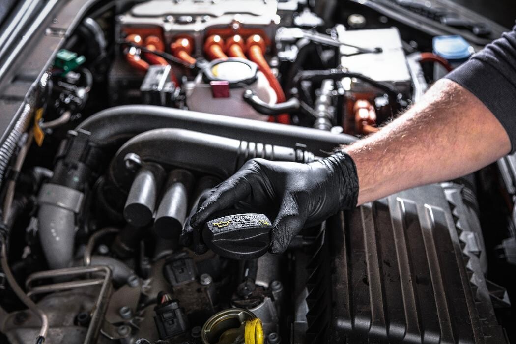 Images Oldfields Garage Services & Vehicle Hire