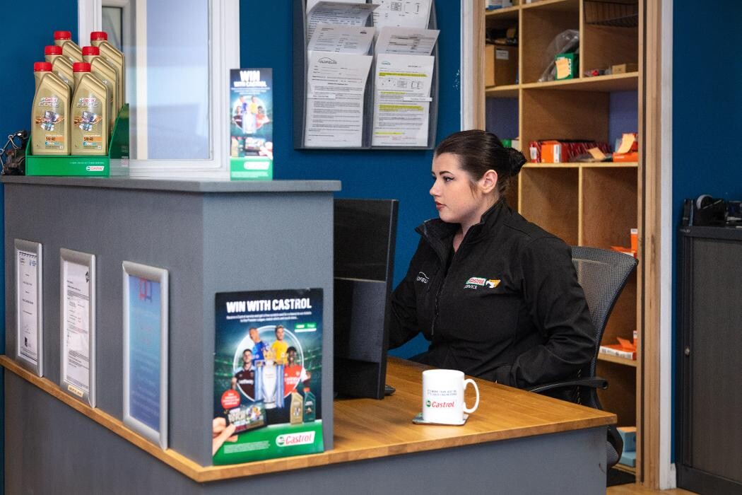 Images Oldfields Garage Services & Vehicle Hire