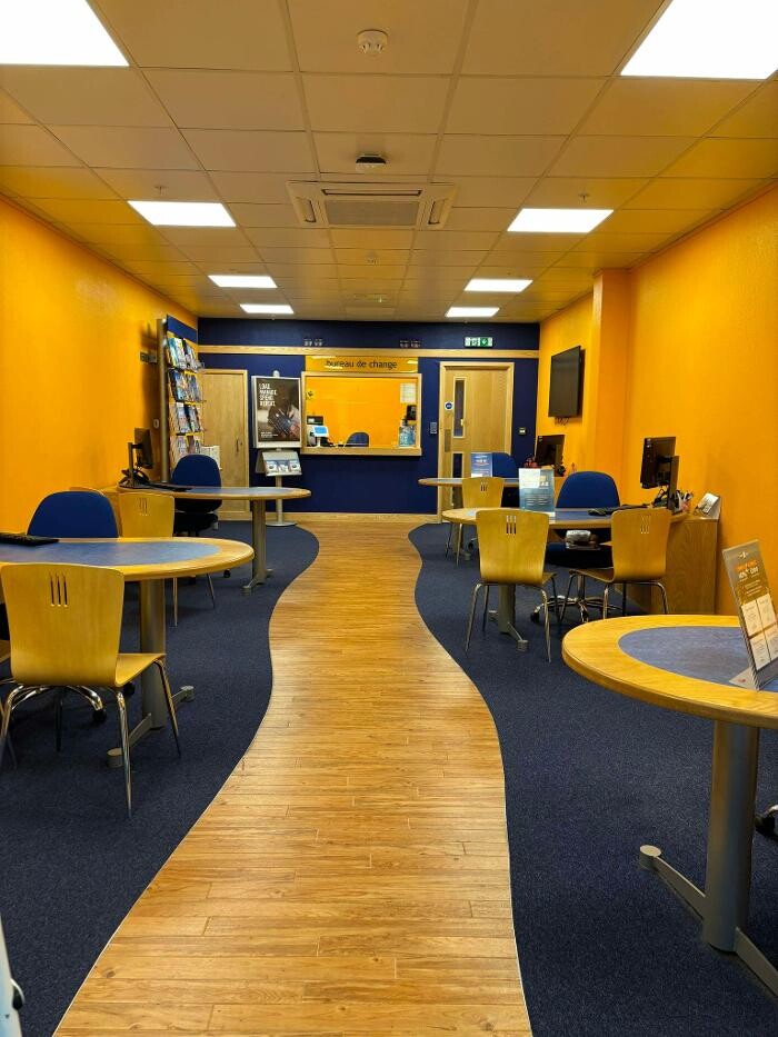 Images Hays Travel Leeds Merrion Centre