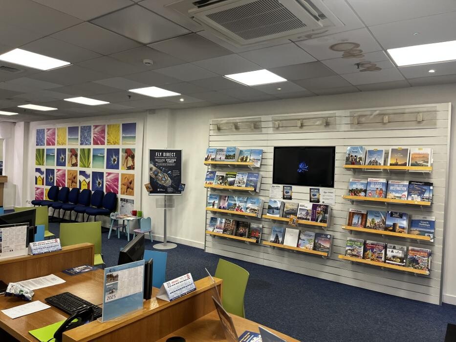 Images Hays Travel Cumbernauld