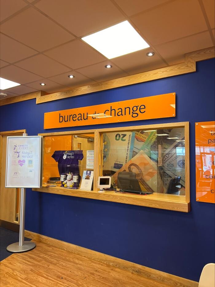 Images Hays Travel Southampton