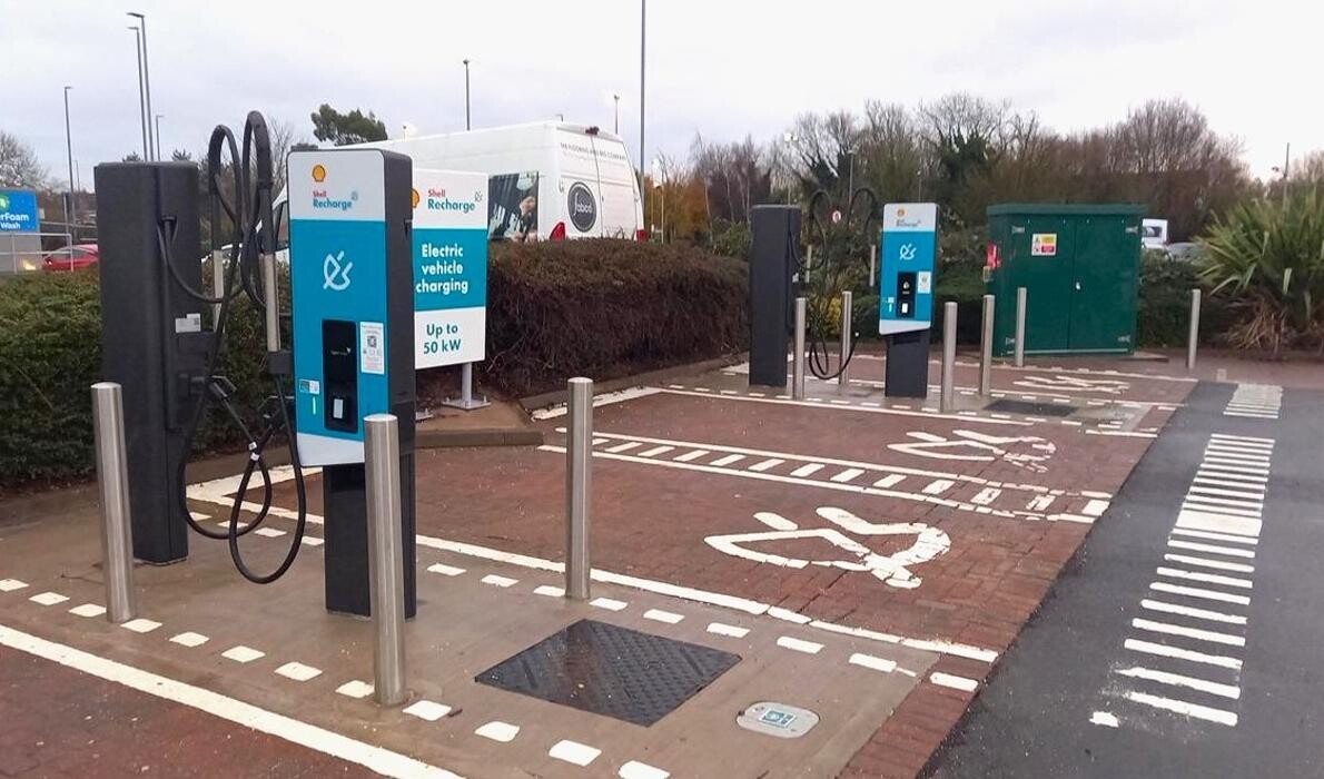 Images Shell Recharge Charging Station