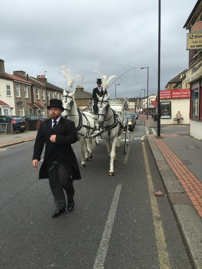 Images Rowland Brothers Funeral Directors