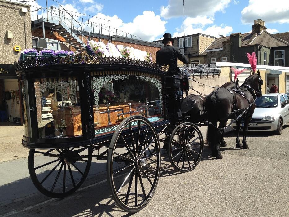 Images Rowland Brothers Funeral Directors