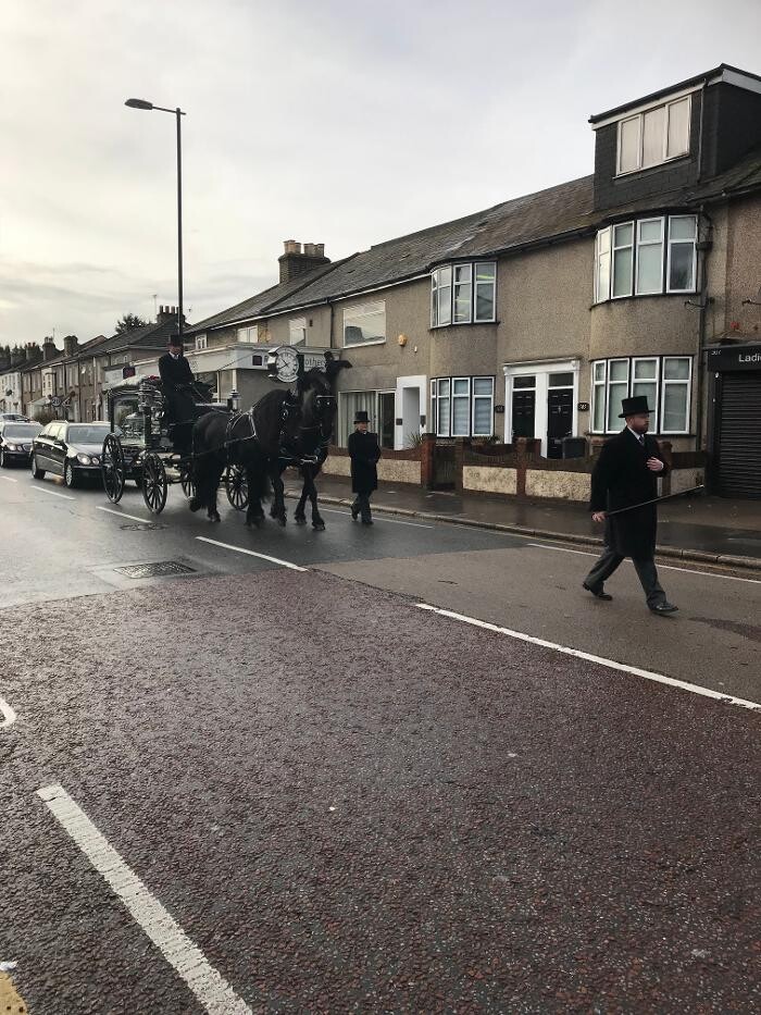 Images Rowland Brothers Funeral Directors