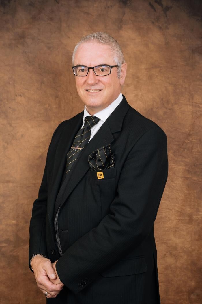 Images A & J Morriss & Sons Funeral Directors