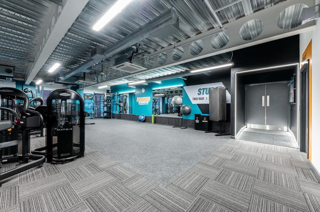 Images PureGym Manchester First Street
