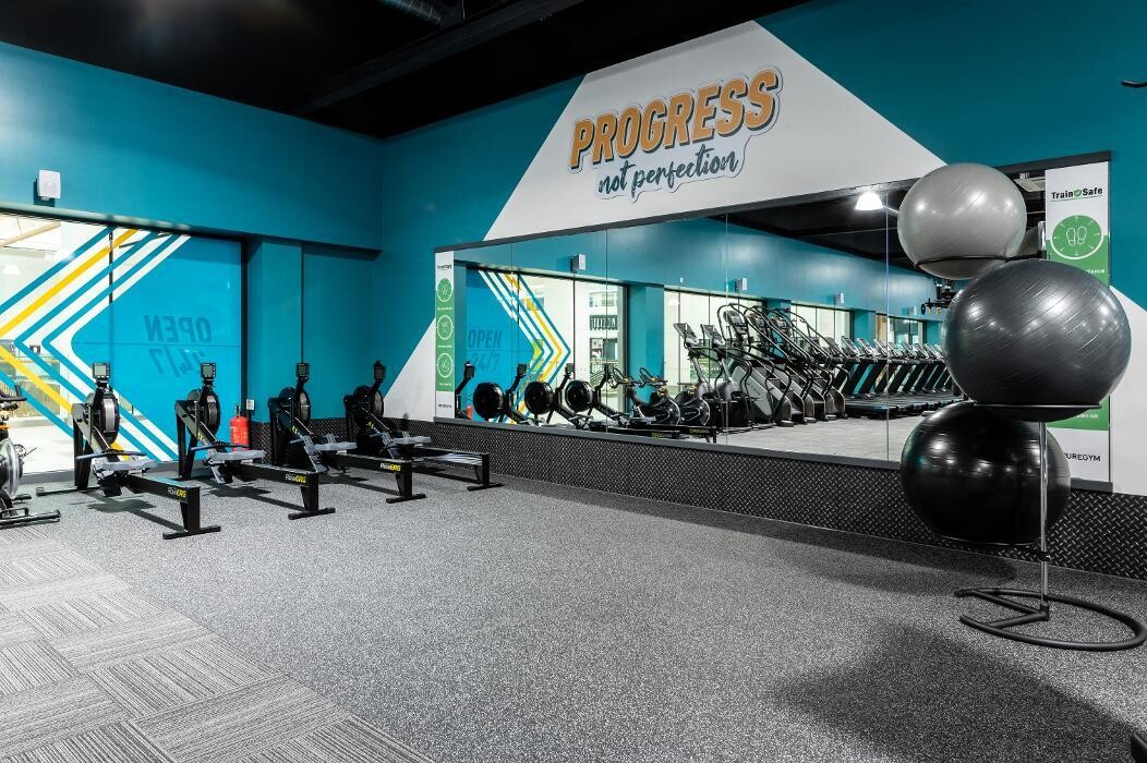 Images PureGym Bracknell