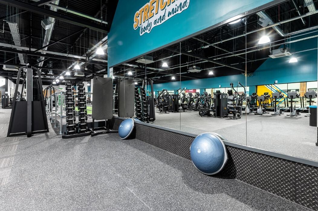 Images PureGym Bracknell
