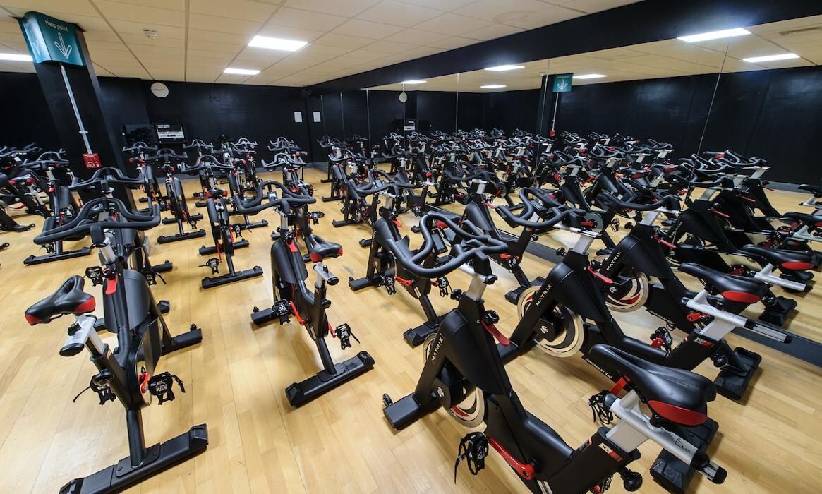 Images PureGym Bedford Heights