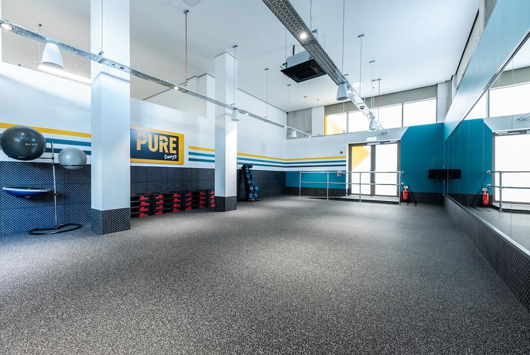 Images PureGym London Seven Sisters