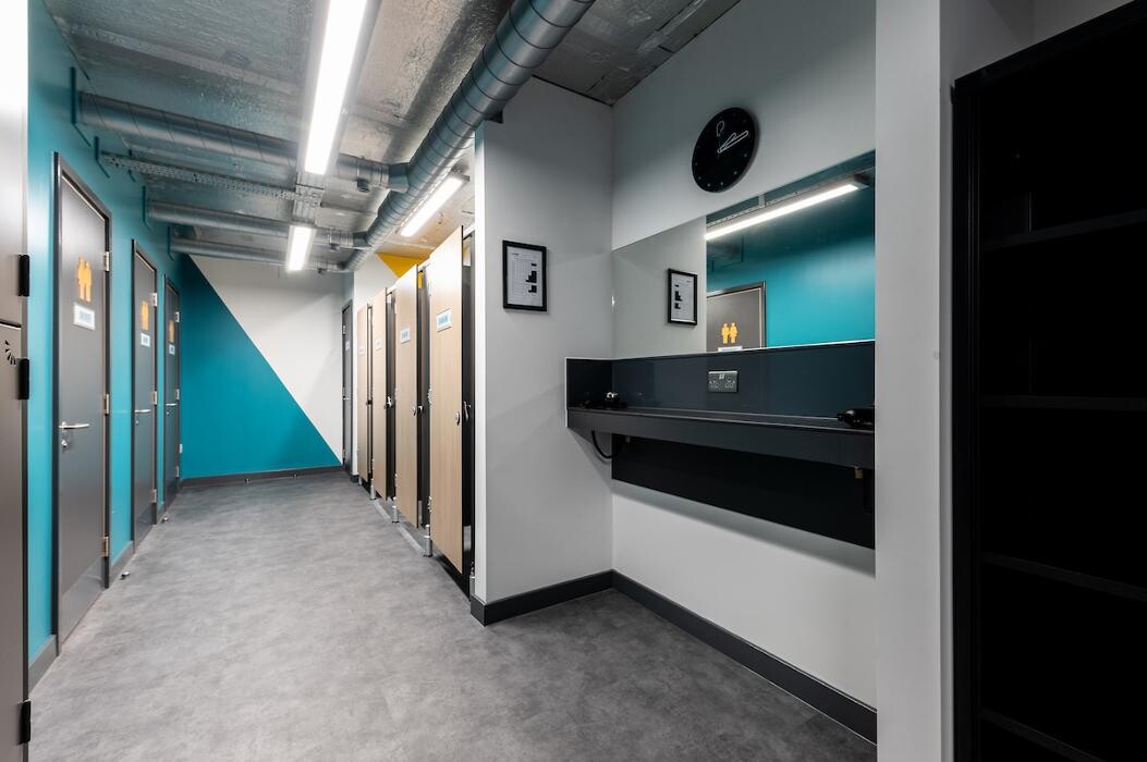 Images PureGym London Seven Sisters