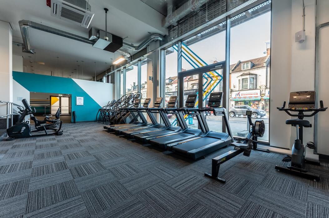 Images PureGym London Seven Sisters