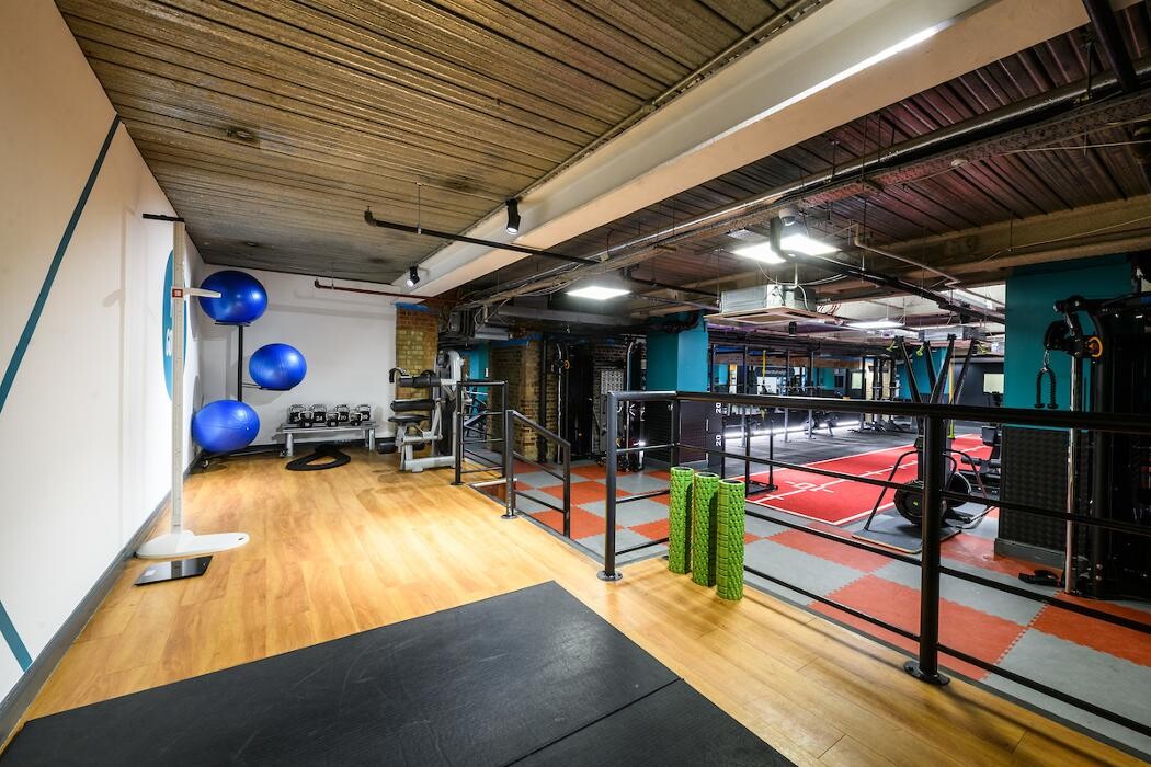 Images PureGym London Tower Hill