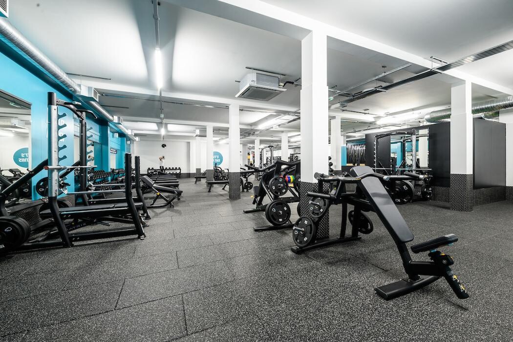 Images PureGym Bletchley