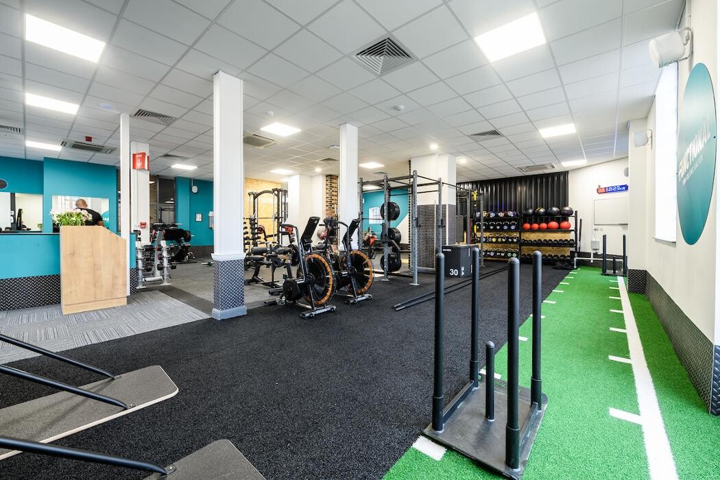 Images PureGym London Bow Wharf