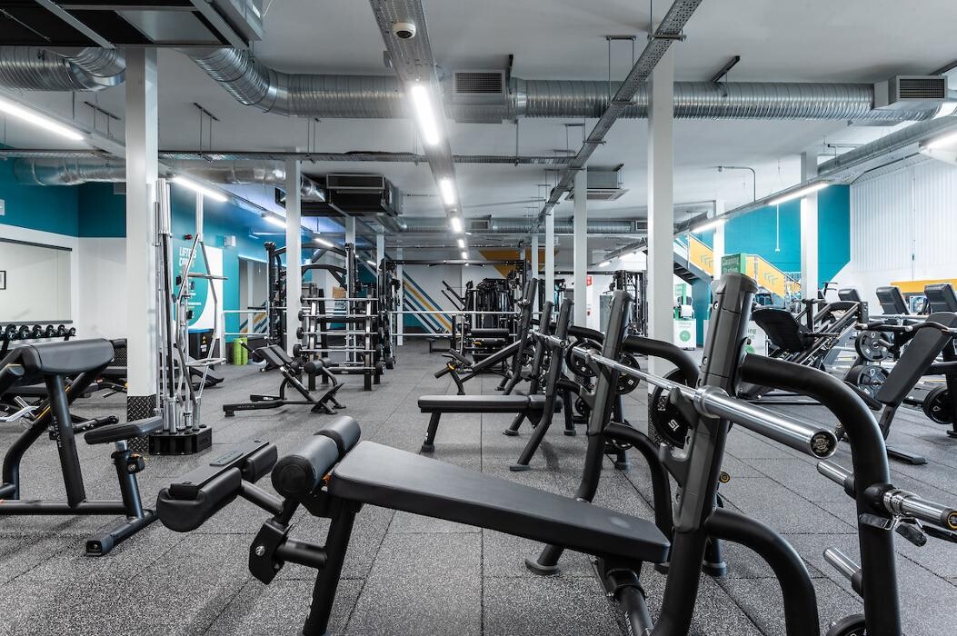 Images PureGym Grantham Discovery Retail Park