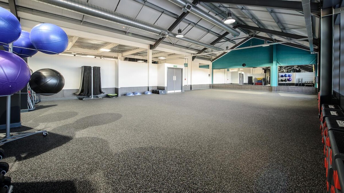 Images PureGym Leeds Kirkstall Bridge
