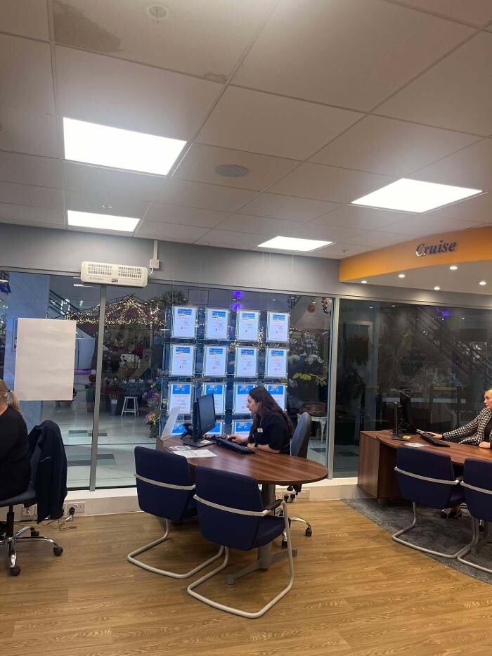 Images Hays Travel Runcorn