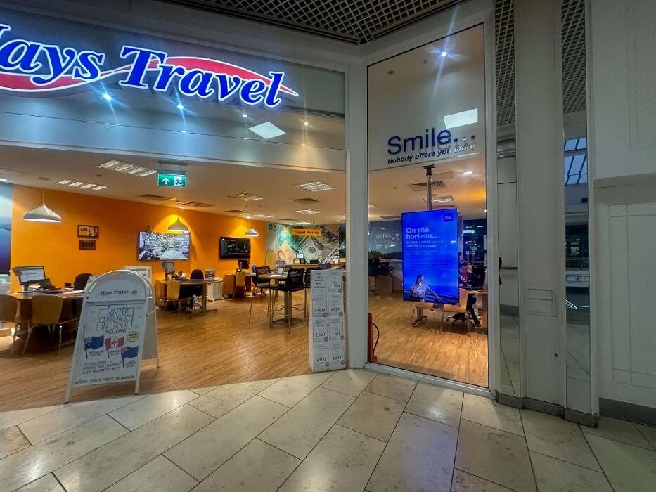 Images Hays Travel Metrocentre Blue