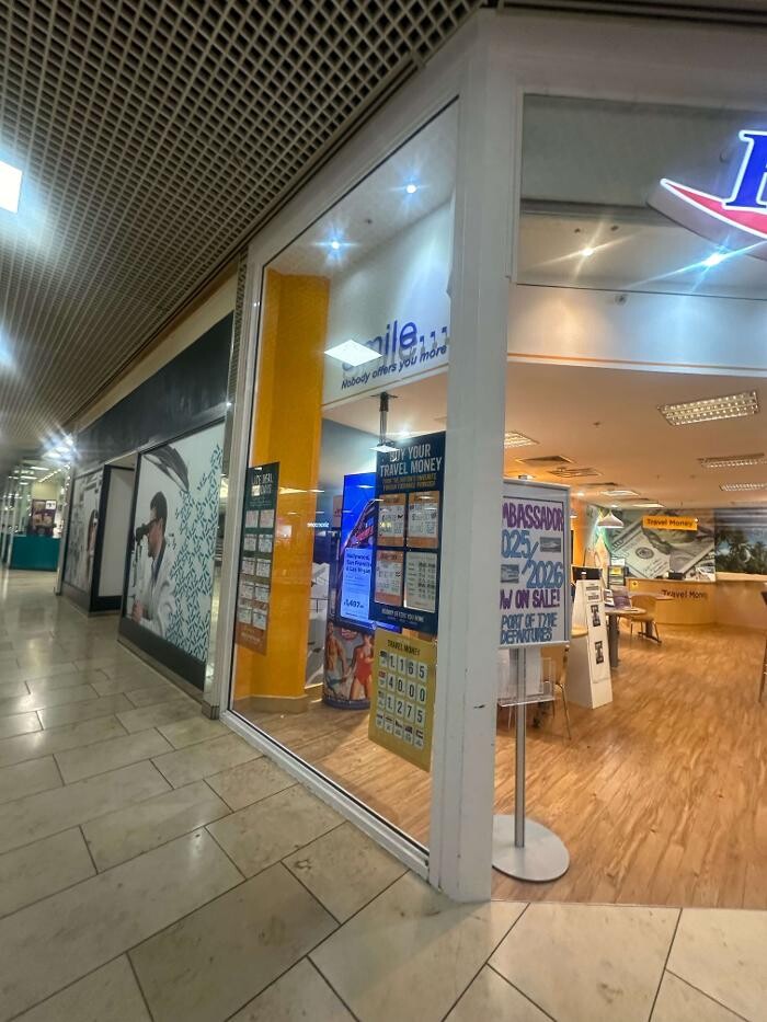 Images Hays Travel Metrocentre Blue