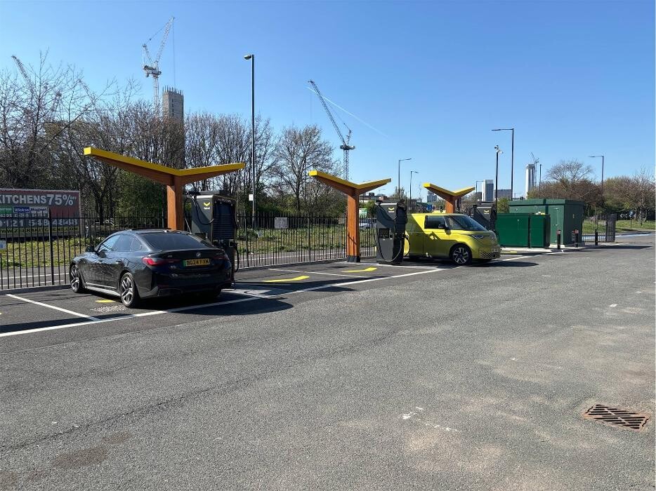 Images Fastned Charging Station