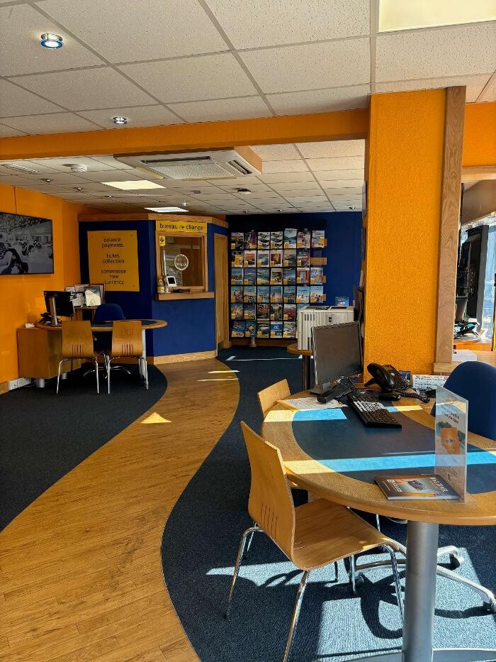 Images Hays Travel Cockerton