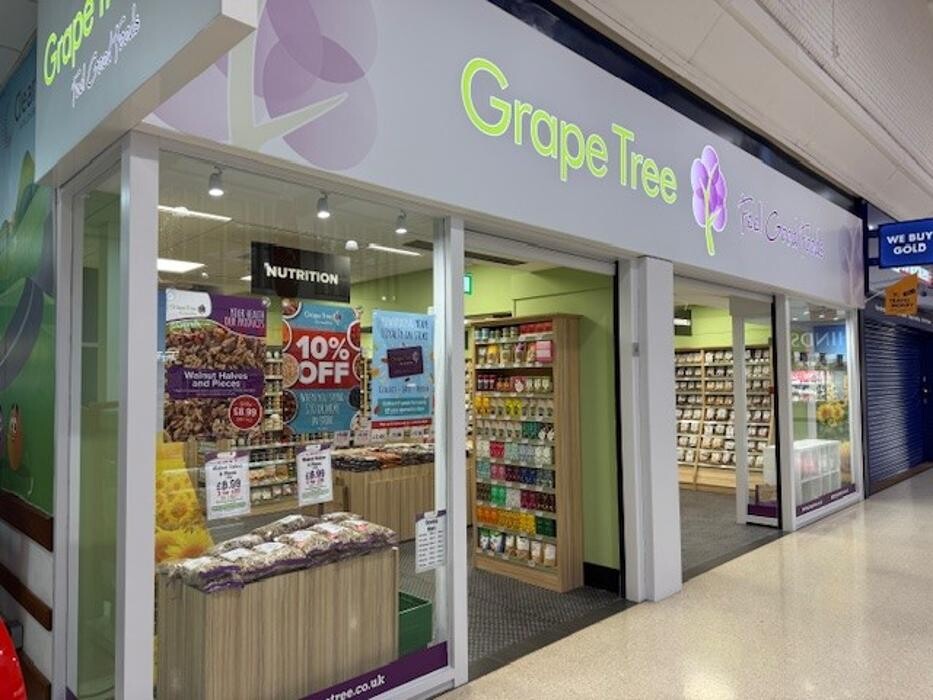 Images Grape Tree Waltham Cross
