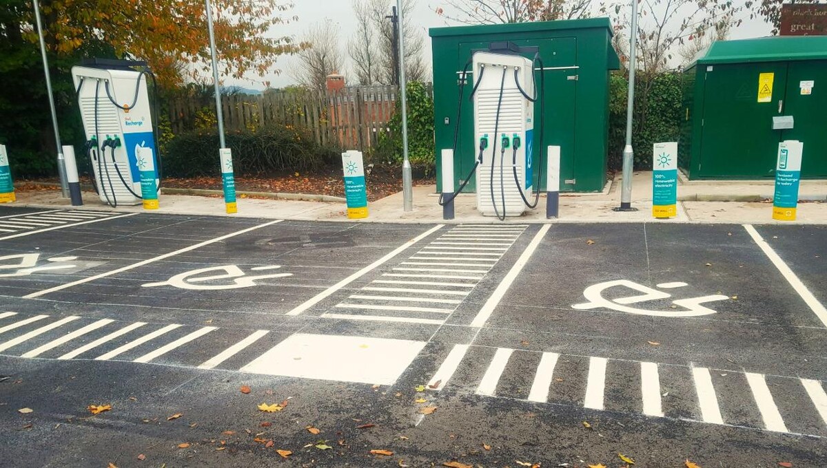 Images Shell Recharge Charging Station