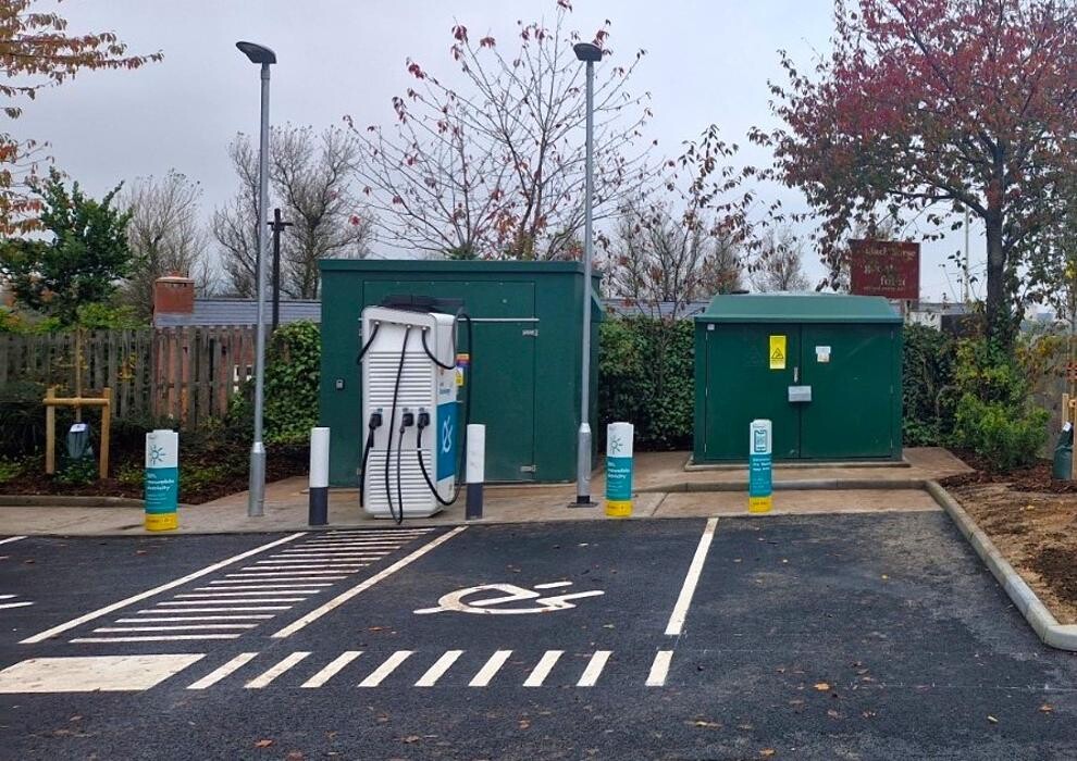 Images Shell Recharge Charging Station