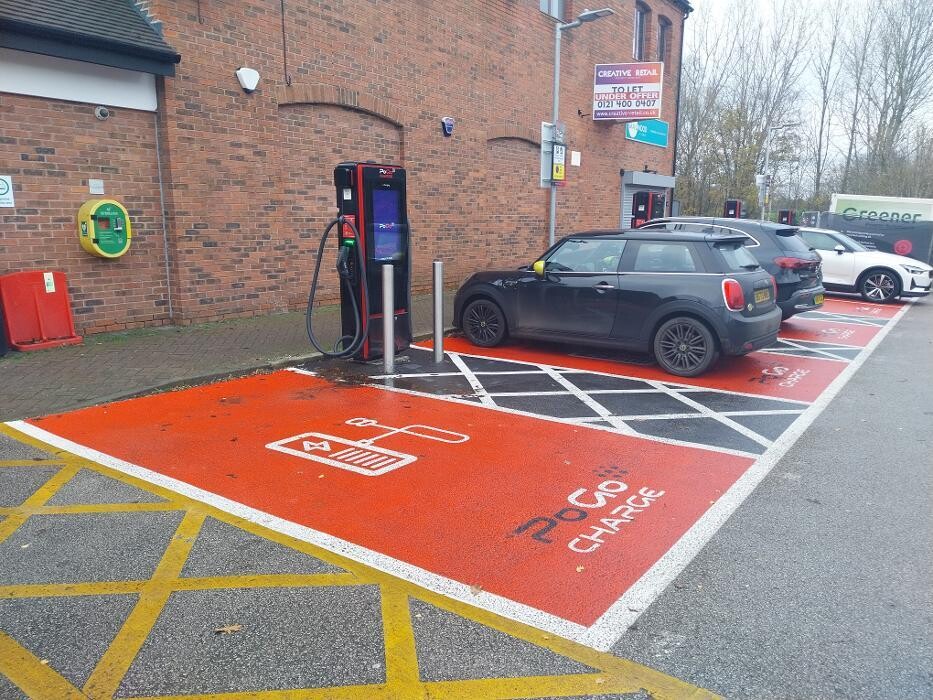 Images PoGo Charge