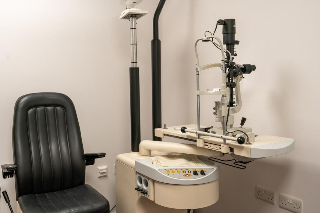 Images Cotler & Bell Opticians
