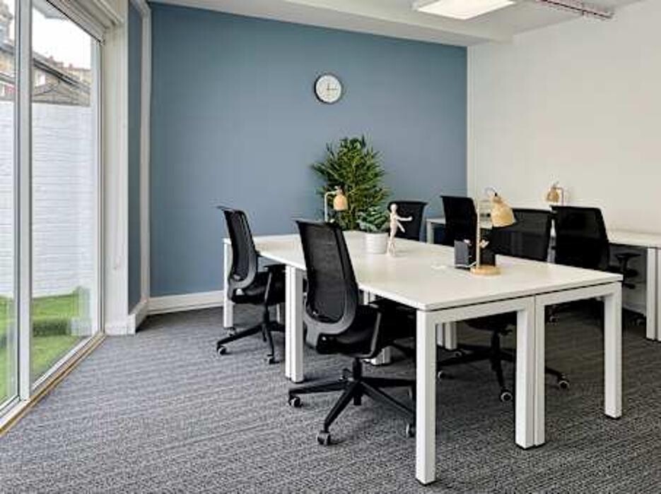 Images HQ Putney