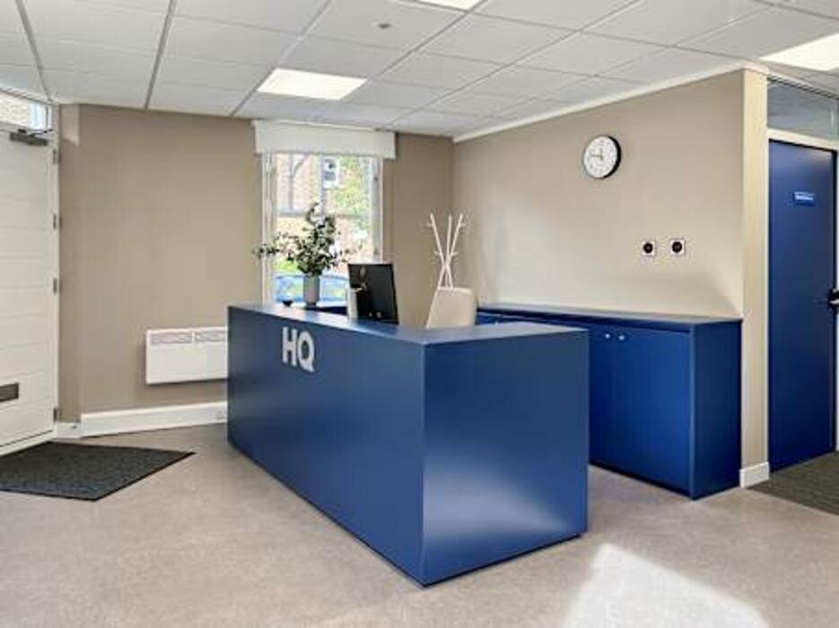 Images HQ Putney