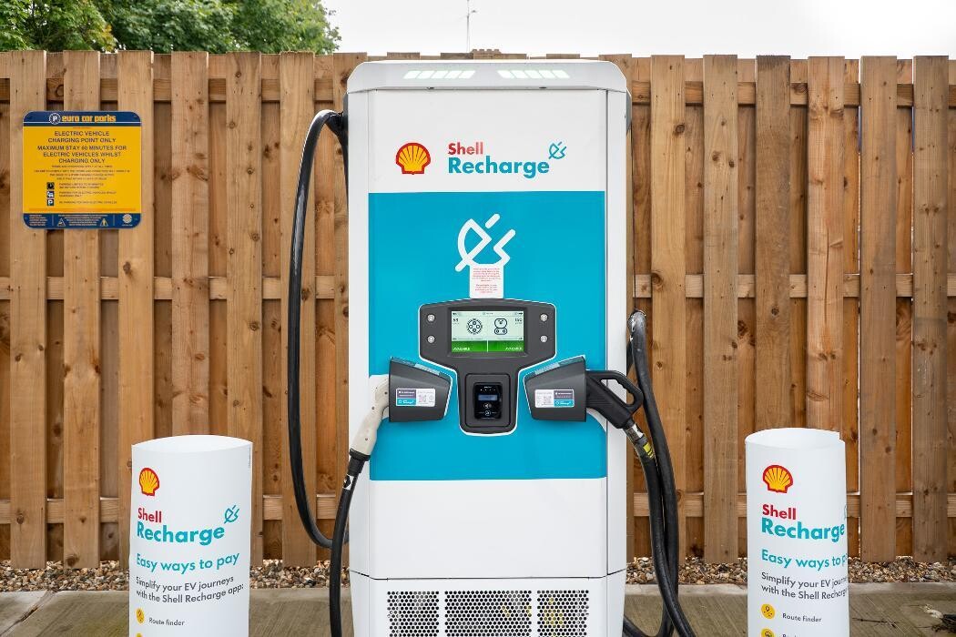 Images Shell Recharge Charging Station