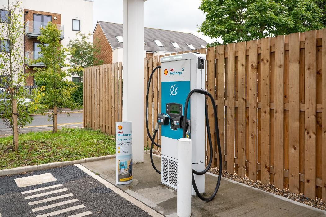 Images Shell Recharge Charging Station